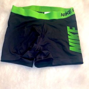 Nike short